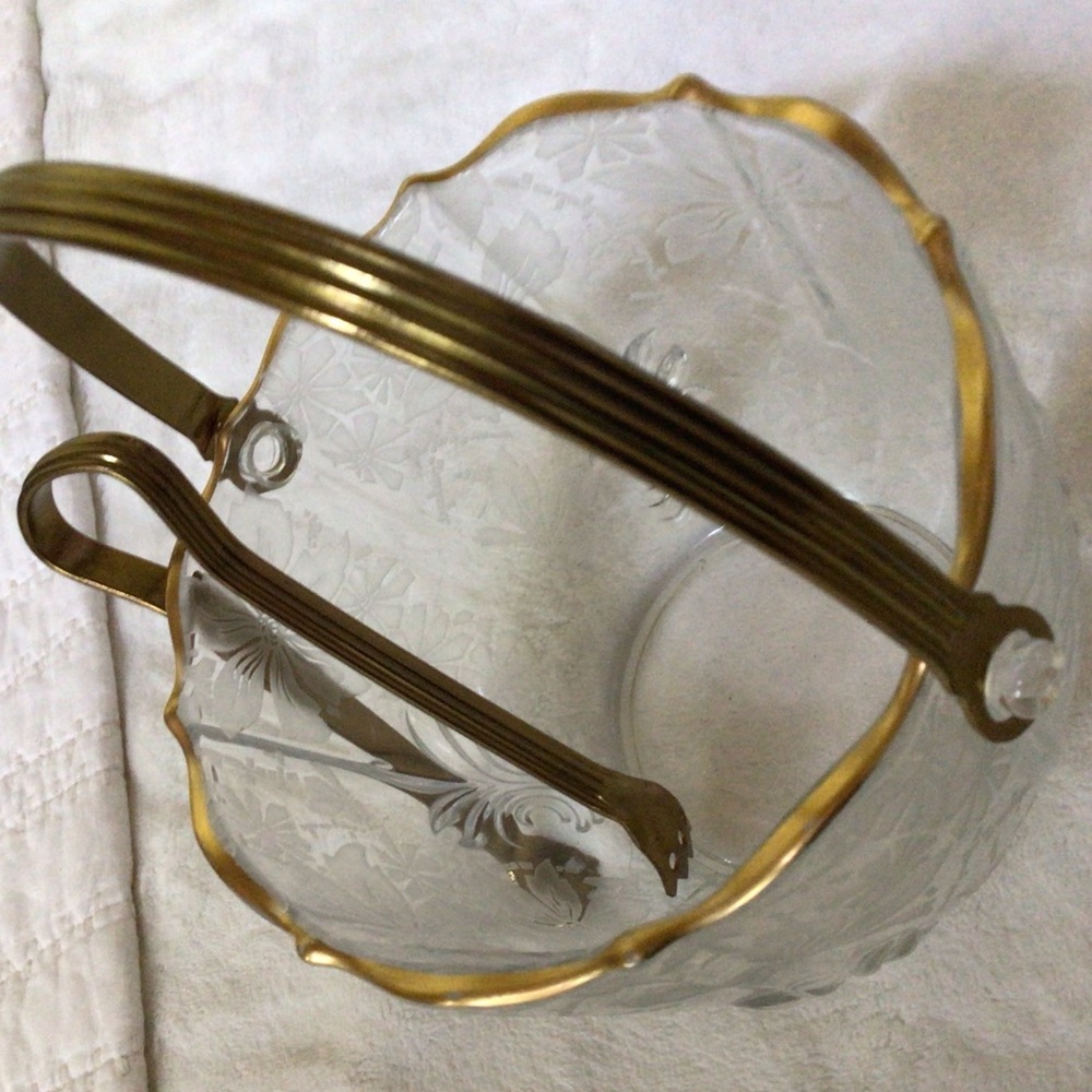 VTG FOSTORIA BAROQUE ETCHED GLASS ICE BUCKET WITH HANDLE &TONGS - Picture 3 of 11